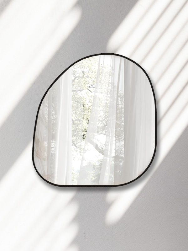 Зеркало навесное Z-14 74х79 см c черной рамкой